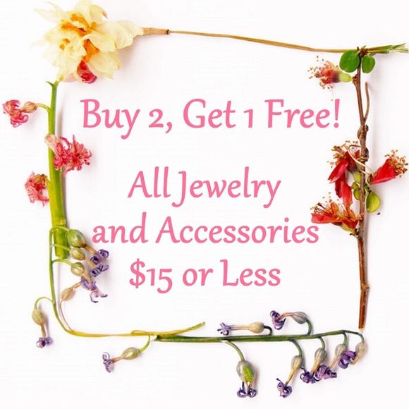 Silver Threaded Ball Bracelet Tassel - Picture 2 of 3